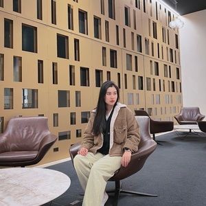 Meet your Posher, Như